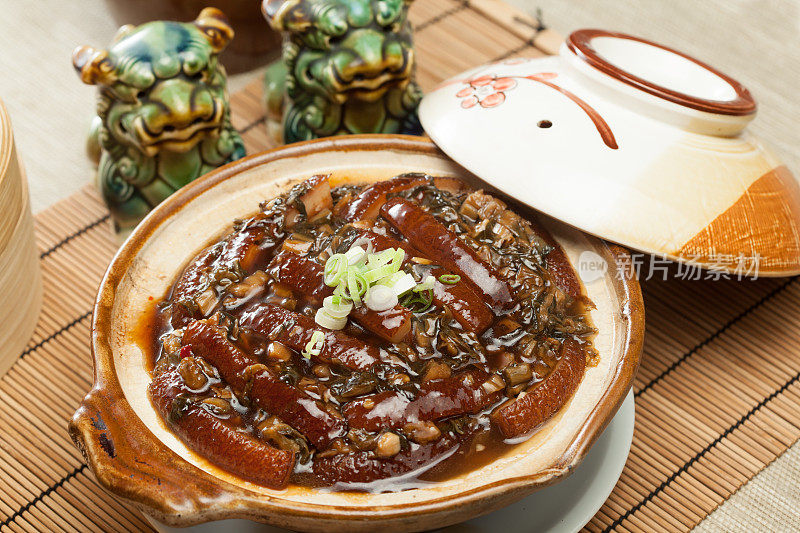 Steamed Mui Choy with Pork - Mei Cai Kou Rou 梅菜扣肉